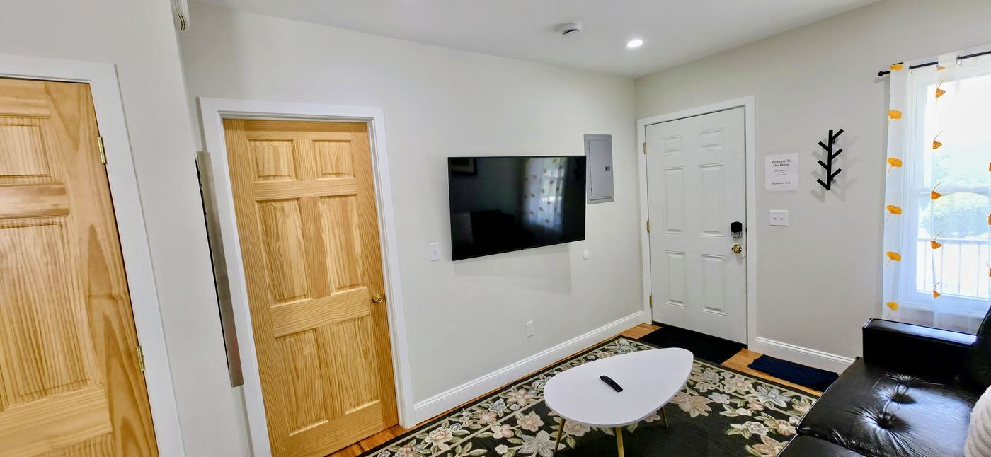 Apt 1