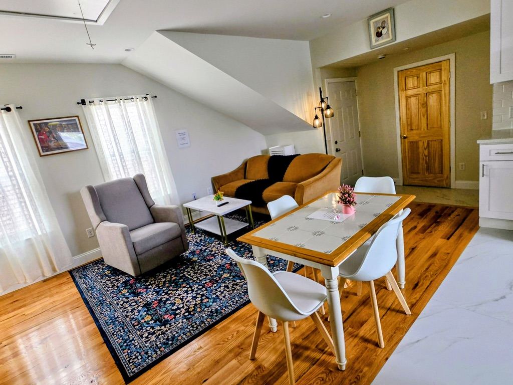 Apt 2